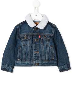 Levis Kids джинсовая куртка с отделкой из овчины