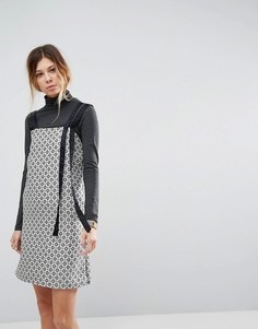 Цельнокройное платье с принтом STYLENANDA-Мульти