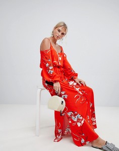 Оранжевое платье макси с открытыми плечами и цветочным принтом Y.A.S-Мульти