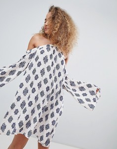 Платье мини с открытыми плечами и принтом En Creme-Мульти