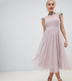 Платье миди для выпускного с отделкой на воротнике и рукавах Little Mistress Petite-Розовый