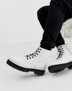 Белые ботинки из искусственной кожи на шнуровке и толстой подошве ASOS DESIGN-Белый