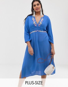 Платье миди с глубоким вырезом и вышивкой En Creme Plus-Синий