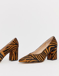 Туфли-лодочки на блочном каблуке с тигровым принтом и острым носом Office Mama-Мульти