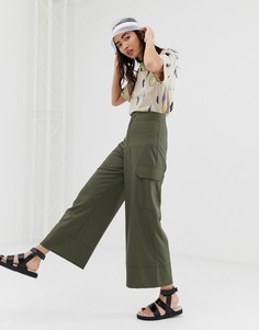 Широкие брюки карго цвета хаки с карманами Monki-Зеленый