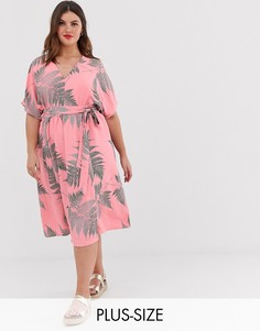 Чайное платье миди с завязкой на талии и пальмовым принтом Glamorous Curve-Розовый