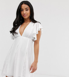 Платье мини с кружевными вставками годе ASOS DESIGN Petite-Белый