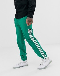 Зеленые джоггеры с 3 полосками adidas Skateboarding-Зеленый