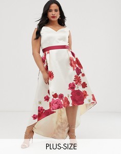 Платье миди со спущенными плечами и цветочным принтом Chi Chi London Plus-Розовый