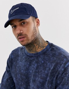 Темно-синяя кепка с вышитым логотипом Nike-Темно-синий