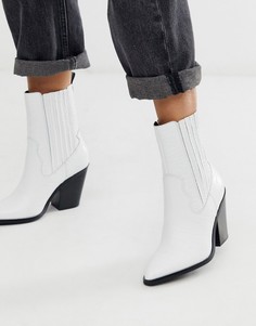 Белые кожаные сапоги в стиле вестерн на каблуке с эффектом крокодиловой кожи ALDO Drerissa-Белый