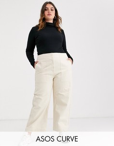 Светло-бежевые укороченные джинсы с широкими штанинами и контрастной строчкой ASOS DESIGN Curve-Кремовый