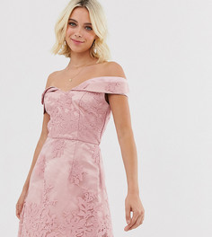 Розовое кружевное платье мини с открытыми плечами Chi Chi London Petite-Розовый