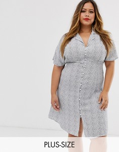 Чайное платье на пуговицах с мозаичным принтом Vero Moda Curve-Мульти