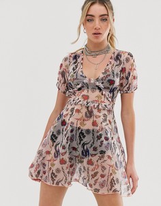 Короткое приталенное сетчатое платье с принтом в стиле татуировок с эффектом металлик New Girl Order-Мульти