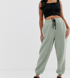 Джоггеры из искусственного меха ASOS DESIGN Petite-Зеленый