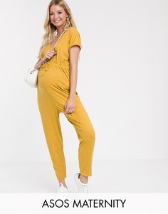 Комбинезон с V-образным вырезом и завязкой на талии ASOS DESIGN Maternity-Желтый