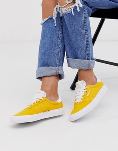 Желтые кроссовки adidas Skateboarding 3MC-Белый