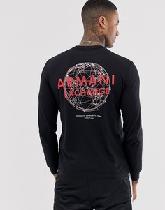 Черный лонгслив с принтом на спине и логотипом Armani Exchange