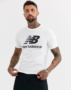 Белая футболка с крупным логотипом New Balance-Серый