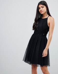 Черное короткое приталенное платье с плиссировкой Little Mistress-Черный