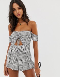 Пляжный ромпер в полоску с открытыми плечами и вырезом River Island-Белый