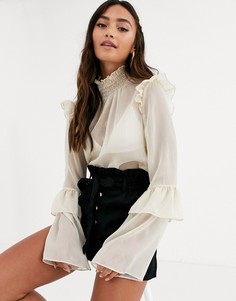 Шифоновая блузка с высоким воротом и оборками In The Style x Dani Dyer-Кремовый