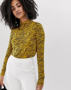 Топ с зебровым принтом и высоким воротом Soaked In Luxury-Мульти