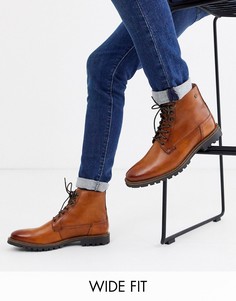 Светло-коричневые выбеленные ботинки для широкой стопы на шнуровке Base London - Callahan-Светло-коричневый