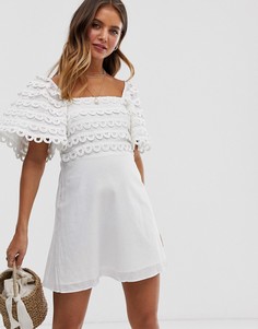 Платье с пышными рукавами и фигурной кружевной отделкой Stevie May Let Me Be-Белый