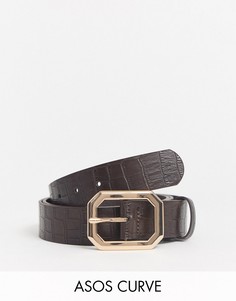 Коричневый ремень с пряжкой и крокодиловым узором ASOS DESIGN Curve