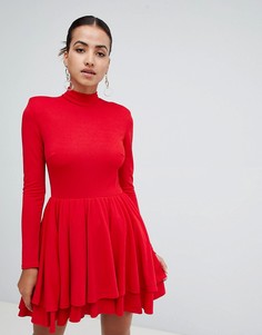 Короткое приталенное платье с длинными рукавами Club L-Красный