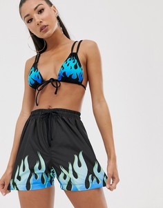 Пляжные шорты с принтом пламени ASOS DESIGN-Мульти
