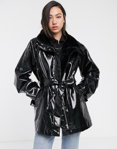 Черное виниловое пальто на подкладке из искусственного меха Weekday-Черный цвет