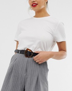 Кожаный ремень с черепаховой пряжкой абстрактной формы ASOS DESIGN-Черный