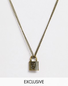 Ожерелье с инициалом \"J\" на подвеске-замке Reclaimed Vintage inspired эксклюзивно для ASOS-Золотой