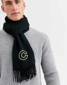 Черный персонализированный шарф с вышитым инициалом \"C\" ASOS DESIGN