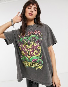 Серая футболка с принтом \"Def Leppard\" Bershka-Серый