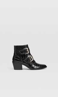 Ботильоны на высоком каблуке с тиснением и пряжками Stradivarius