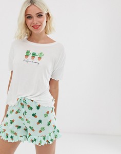 Белый пижамный комплект с шортами, оборками и дизайном с кактусами New Look