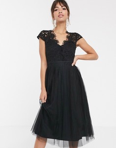 Приталенное платье миди с кружевной отделкой и короткими рукавами Little Mistress-Черный цвет