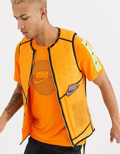 Оранжевый жилет Nike Running Run Wild