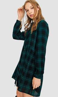 Платье в клетку Stradivarius