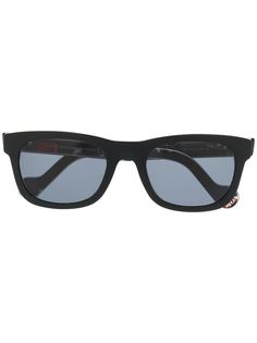 Moncler Eyewear солнцезащитные очки в квадратной оправе