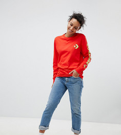 Красный лонгслив с принтом на рукавах Converse эксклюзивно для ASOS