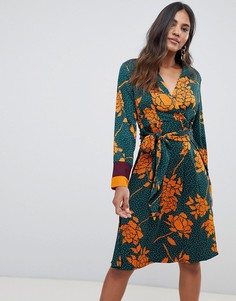 Платье миди в горошек с запахом и цветочным принтом Y.A.S-Мульти