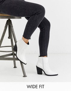 Белые ботинки в ковбойском стиле для широкой стопы ASOS DESIGN-Белый