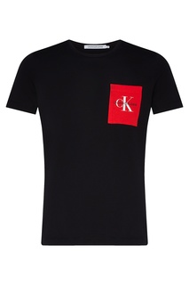 Черная футболка с ярким рисунком Calvin Klein