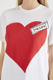 Белая футболка с принтом сердца Prada