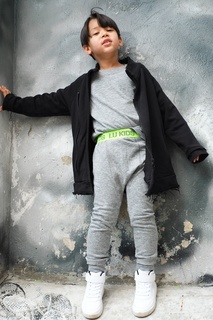 Серые спортивные брюки с контрастной отделкой LU Kids